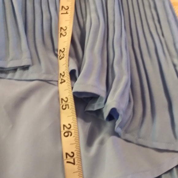 Top - Picture 4 of 9